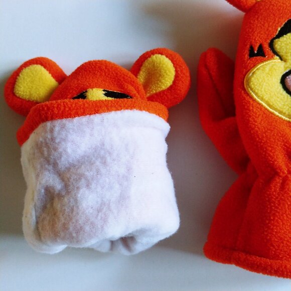 Disney Winnie the Pooh Fleece Toddler Mittens - Picture 4 of 7